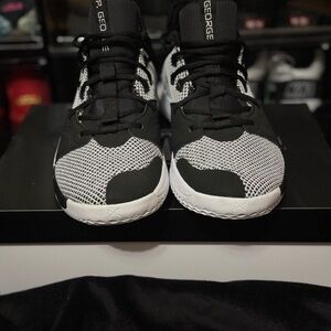 PG 3 ‘Monochrome’ Size 12